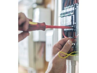 Монтаж і ремонт електроустаткування на нафтобазах, промислових об’єктах